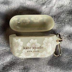 Kate spade New York AirPod pro case with ear covers 2 small 1 large size